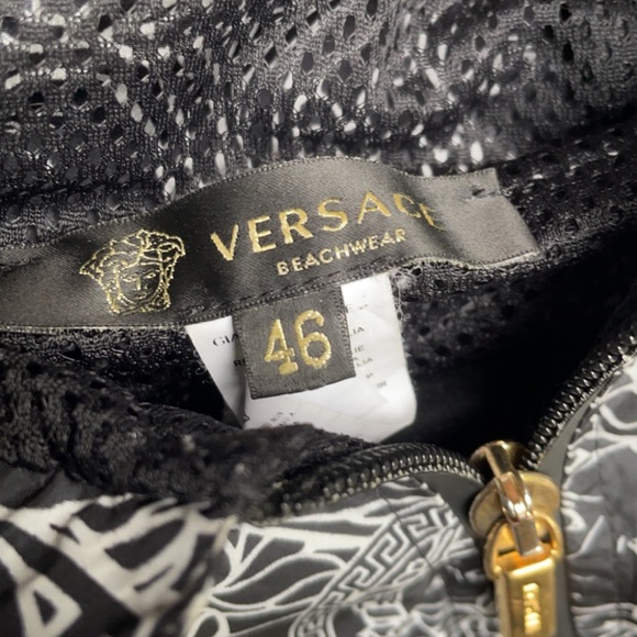 Rare Versace Medusa everywhere hooded jacket / windbreaker